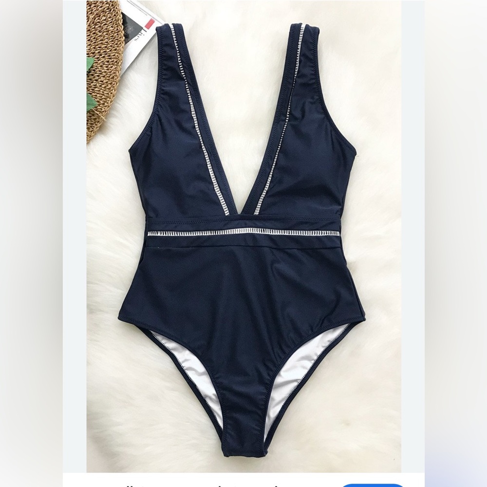 NWT XL- Navy Blue One-Piece Swimsuit
Tranquil Cove Collection